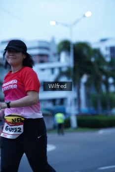 Runner Photo 1813180