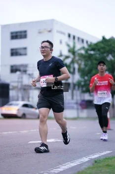 Runner Photo 1813198