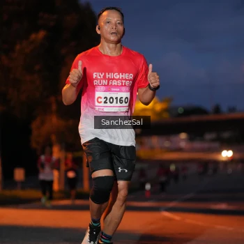 Runner Photo 1813202