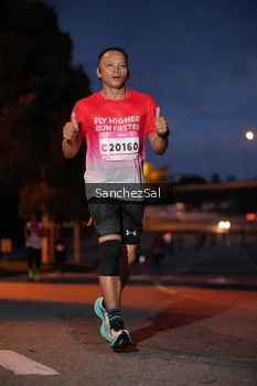 Runner Photo 1813208