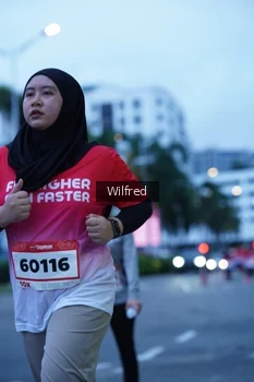 Runner Photo 1813221