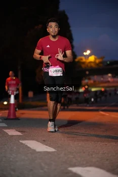 Runner Photo 1813246