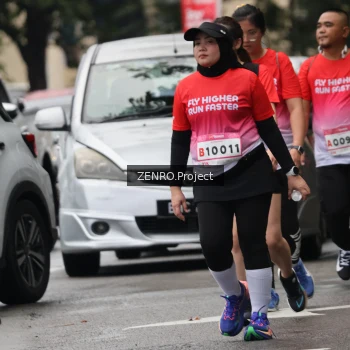 Runner Photo 1813266