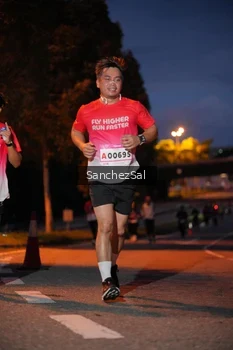 Runner Photo 1813271