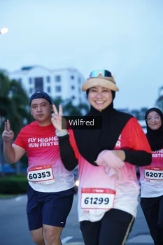 Runner Photo 1813273