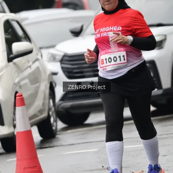 Runner Photo 1813276