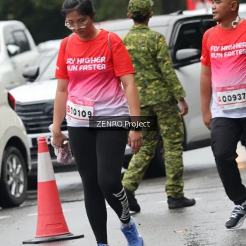 Runner Photo 1813294