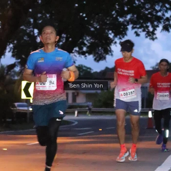 Runner Photo 1813335