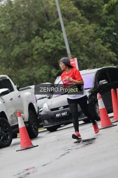 Runner Photo 1813379