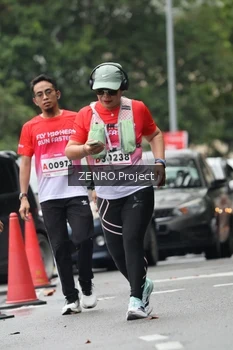 Runner Photo 1813423