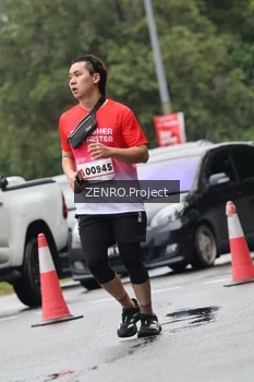 Runner Photo 1813451