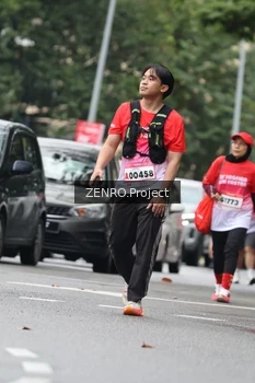 Runner Photo 1813470