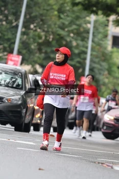 Runner Photo 1813473