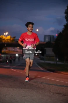 Runner Photo 1813488