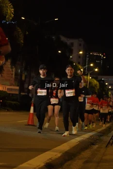 Runner Photo 1813512