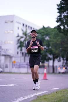 Runner Photo 1813539