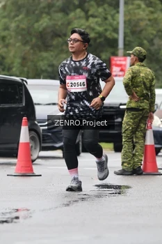 Runner Photo 1813548