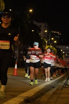 Runner Photo 1813563
