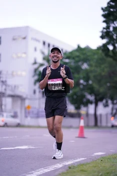 Runner Photo 1813636