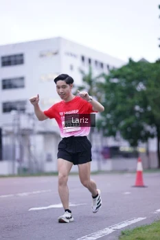 Runner Photo 1813699