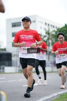 Runner Photo 1813714