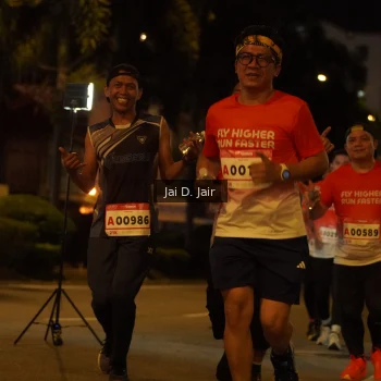Runner Photo 1813718