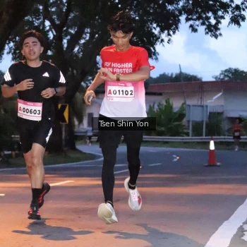 Runner Photo 1813730