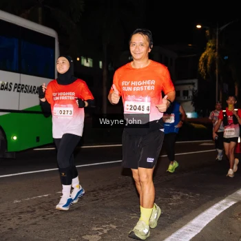 Runner Photo 1813748