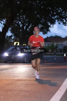 Runner Photo 1813762