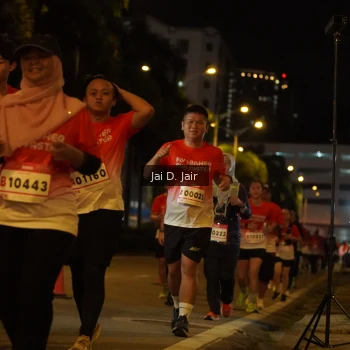 Runner Photo 1813819