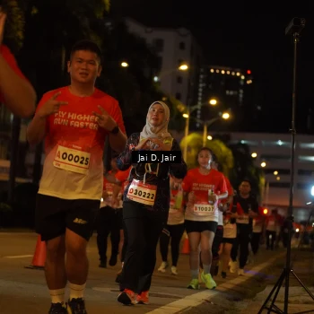 Runner Photo 1813849