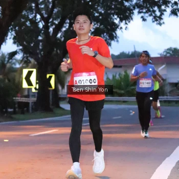 Runner Photo 1813918