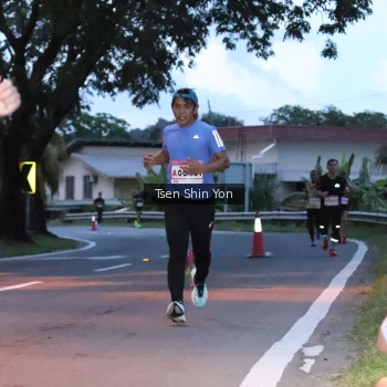 Runner Photo 1813929