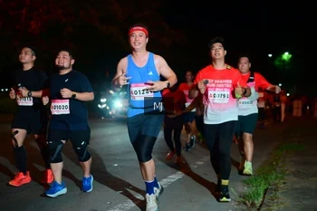 Runner Photo 1813937