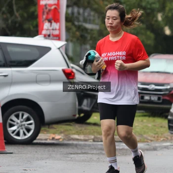 Runner Photo 1814058
