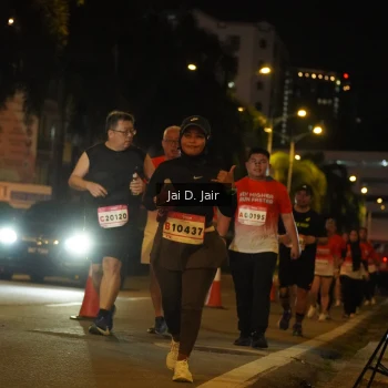 Runner Photo 1814069
