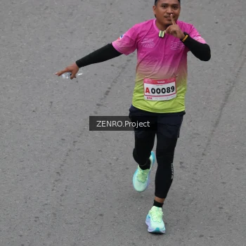 Runner Photo 1814073