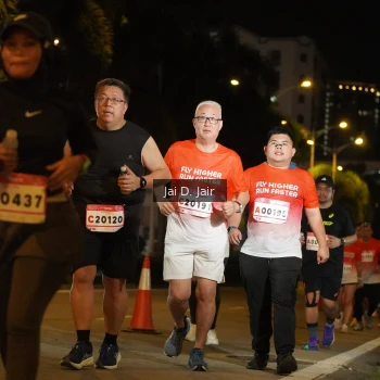 Runner Photo 1814074