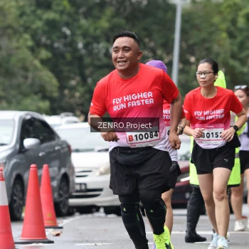 Runner Photo 1814141