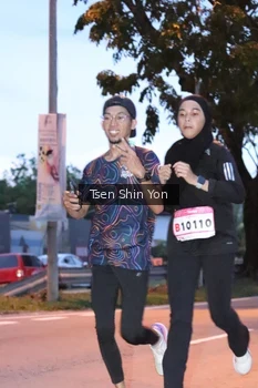 Runner Photo 1814165