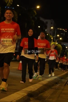 Runner Photo 1814175