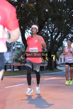 Runner Photo 1814235