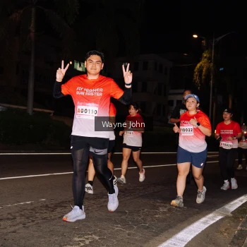Runner Photo 1814250