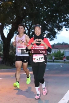 Runner Photo 1814260