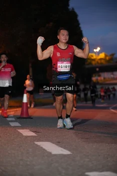 Runner Photo 1814368