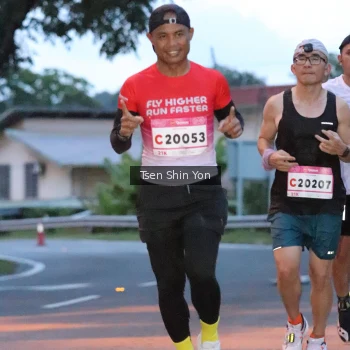 Runner Photo 1814380