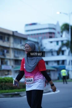 Runner Photo 1814429