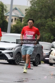 Runner Photo 1814477