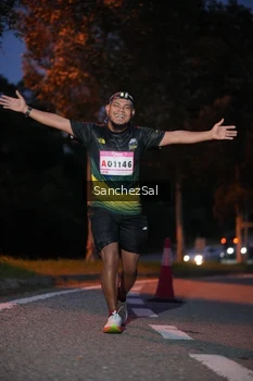 Runner Photo 1814518