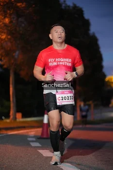 Runner Photo 1814521